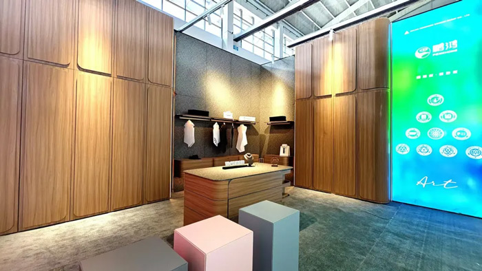 鹏鸿全屋定制颜质双优，演绎家居美学